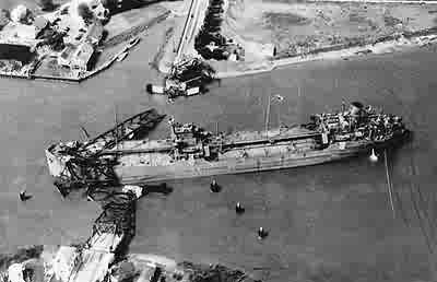 Chesapeake City DEL bridge hit by Franz Klasen 7-28-1942 gendisasters.com